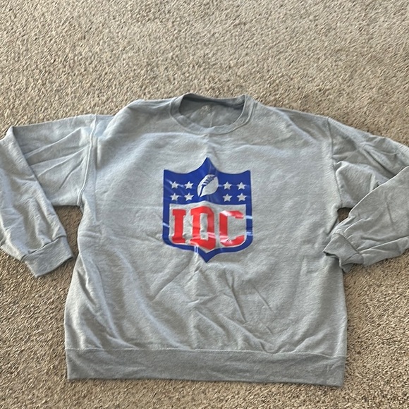IDC nfl logo sweatshirt - Picture 1 of 4